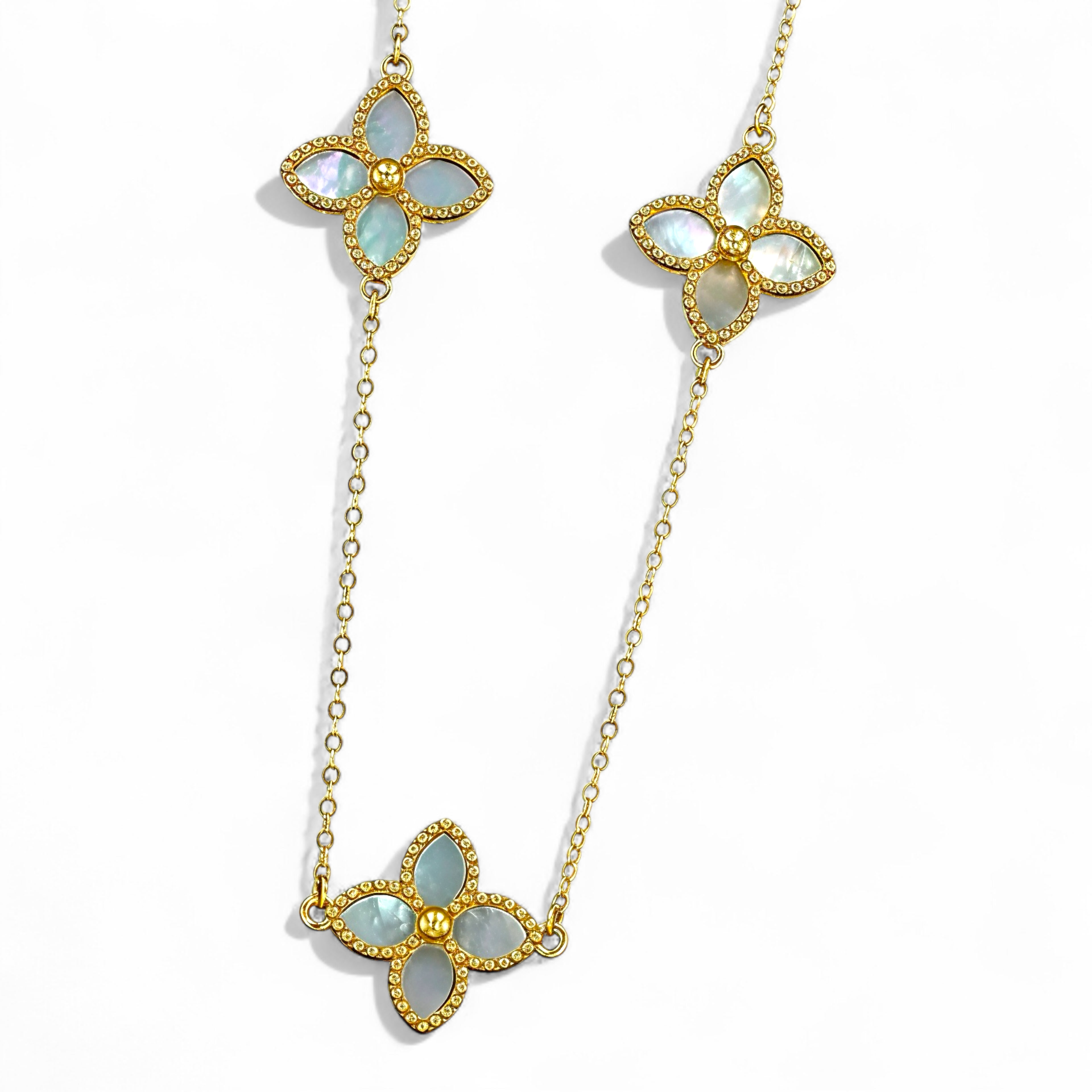 Collar Venetian Motif En Madre Perla